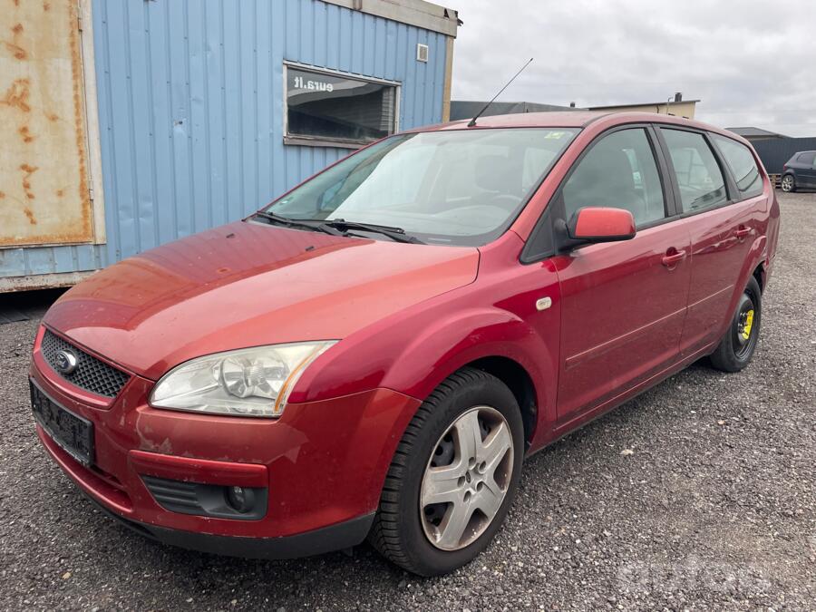 Ford Focus 2 generation wagon 5-doors