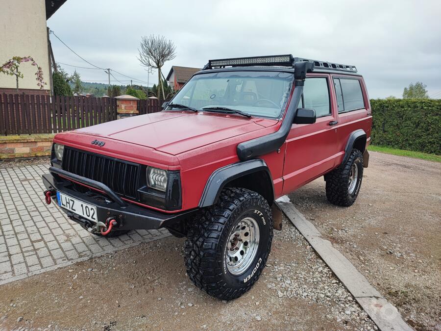 Jeep Cherokee XJ SUV 3-doors