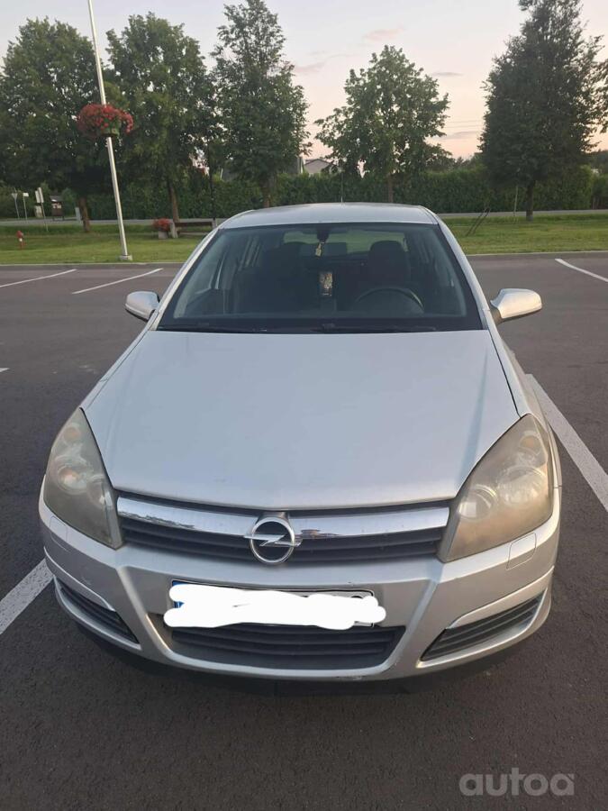 Opel Astra H Hatchback