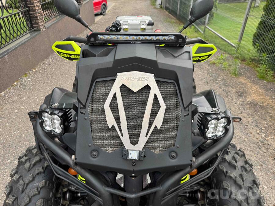 Carbodies FX4S