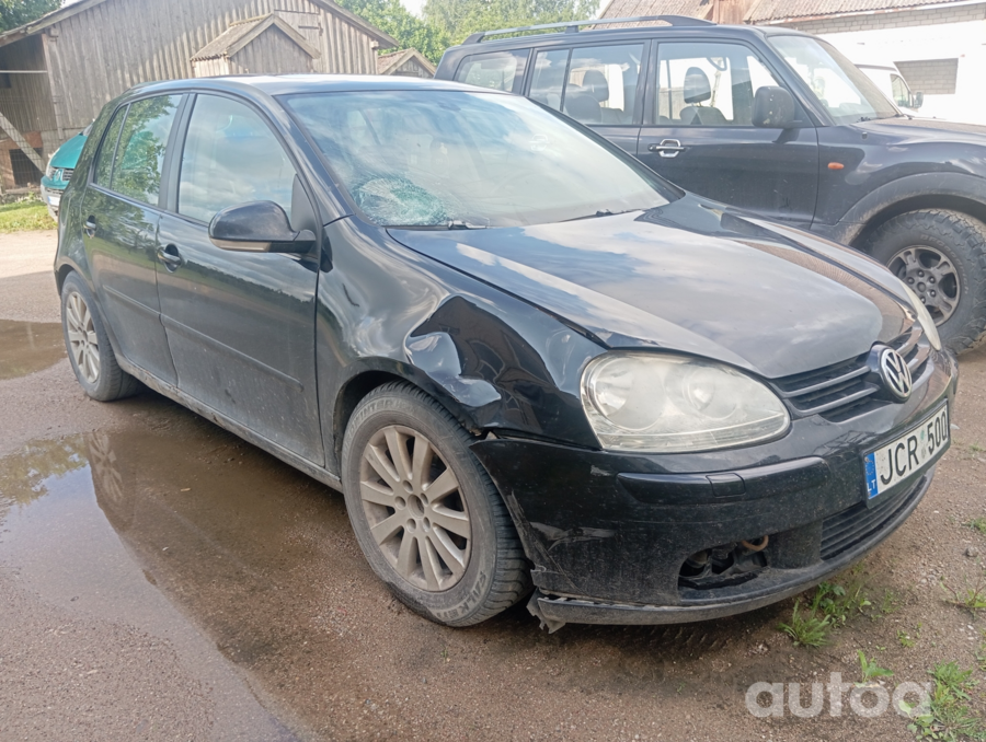 Volkswagen Golf 5 generation Hatchback 5-doors