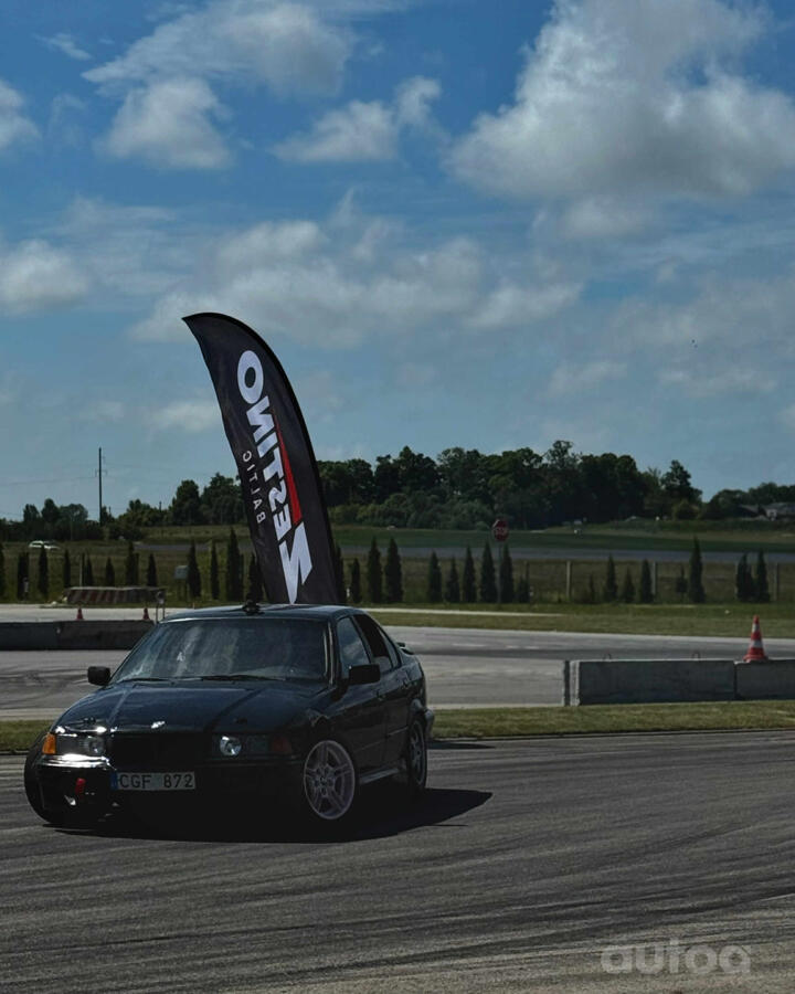 BMW 3 Series E36 Sedan
