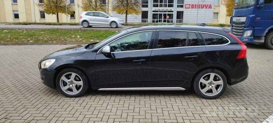 Volvo V60 1 generation wagon