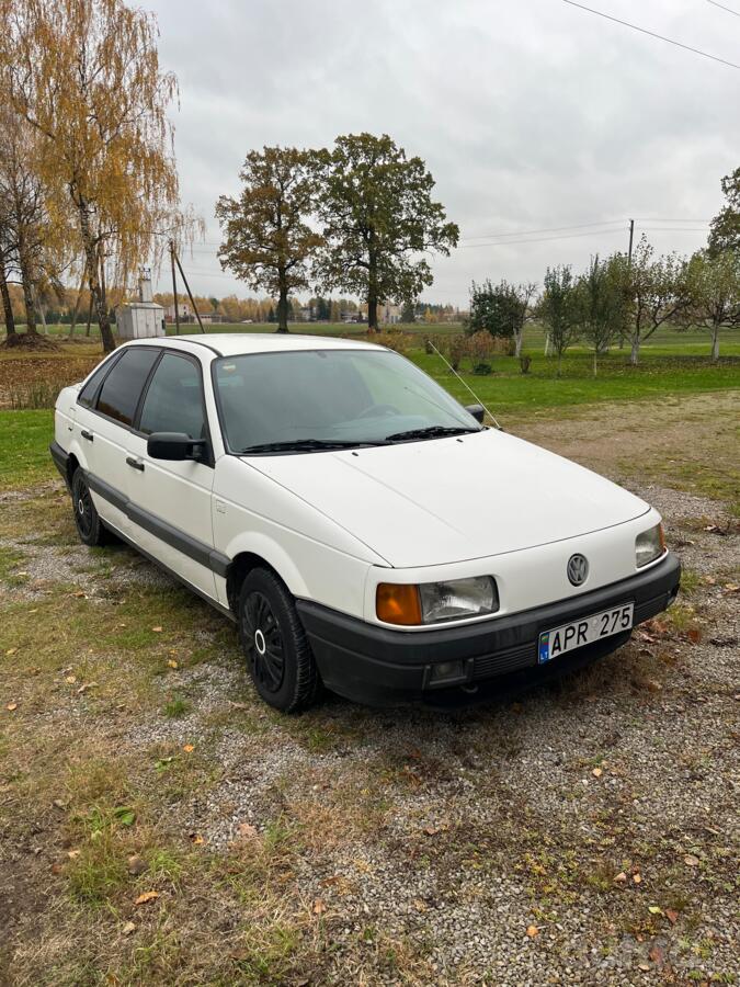 Volkswagen Passat B5 Sedan 4-doors