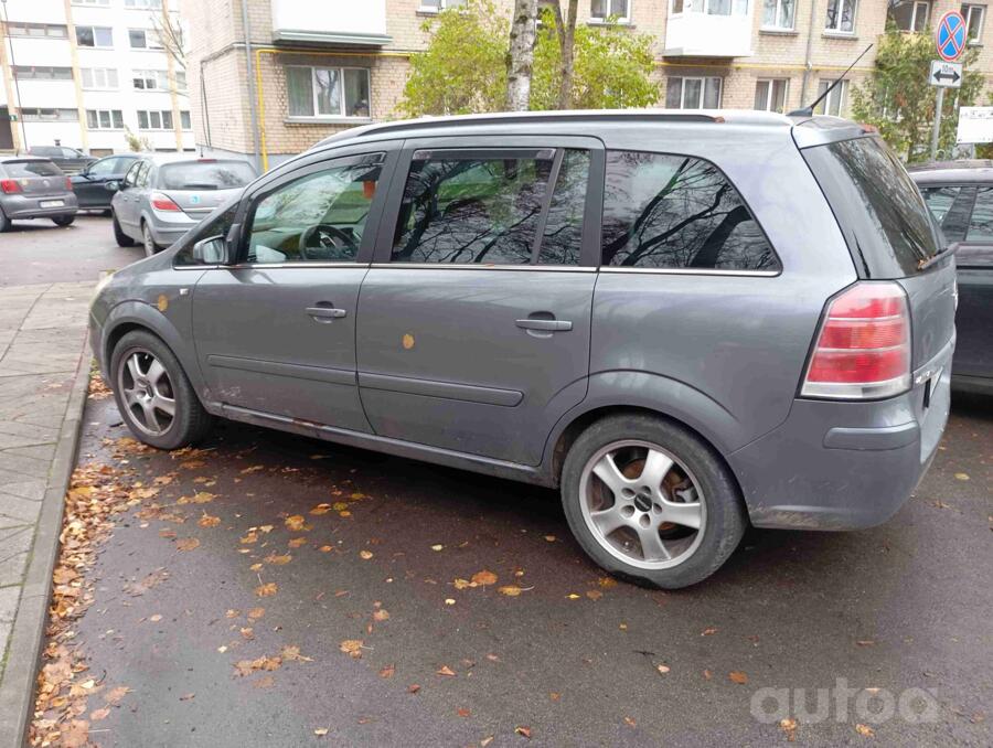 Opel Zafira