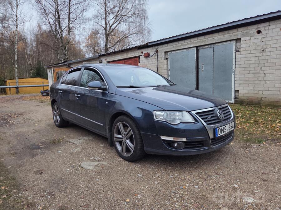 Volkswagen Passat B6 Sedan 4-doors