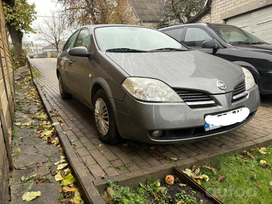 Nissan Primera P11 Sedan