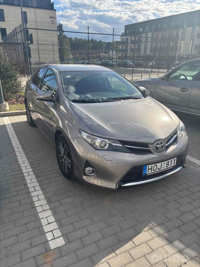 Toyota Auris