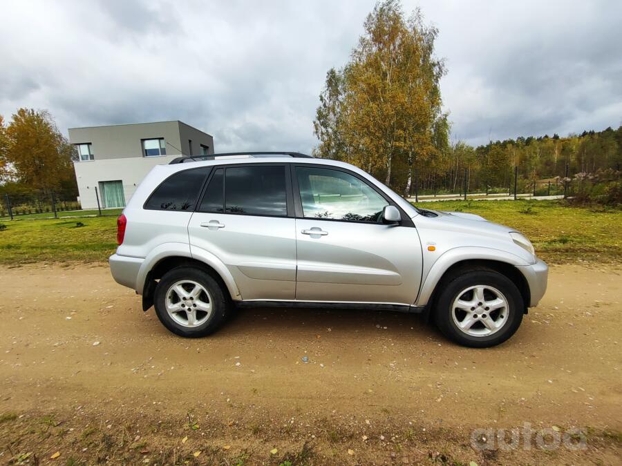 Toyota RAV 4 2 generation (XA20)