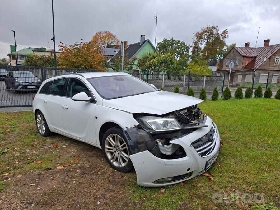 Opel Insignia A Sports Tourer wagon 5-doors
