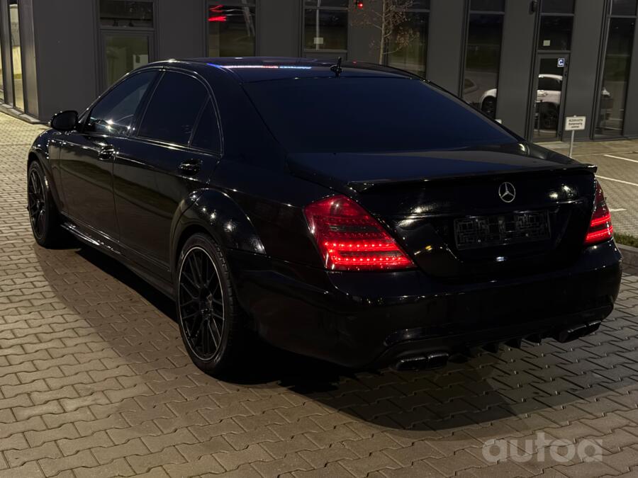 Mercedes-Benz S-Class W221 Sedan Long