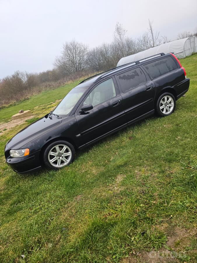 Volvo V70 2 generation [restyling] wagon 5-doors