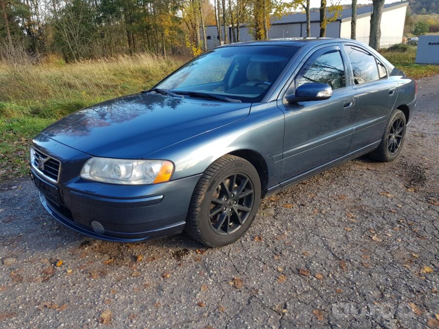 Volvo S60 1 generation [restyling] Sedan