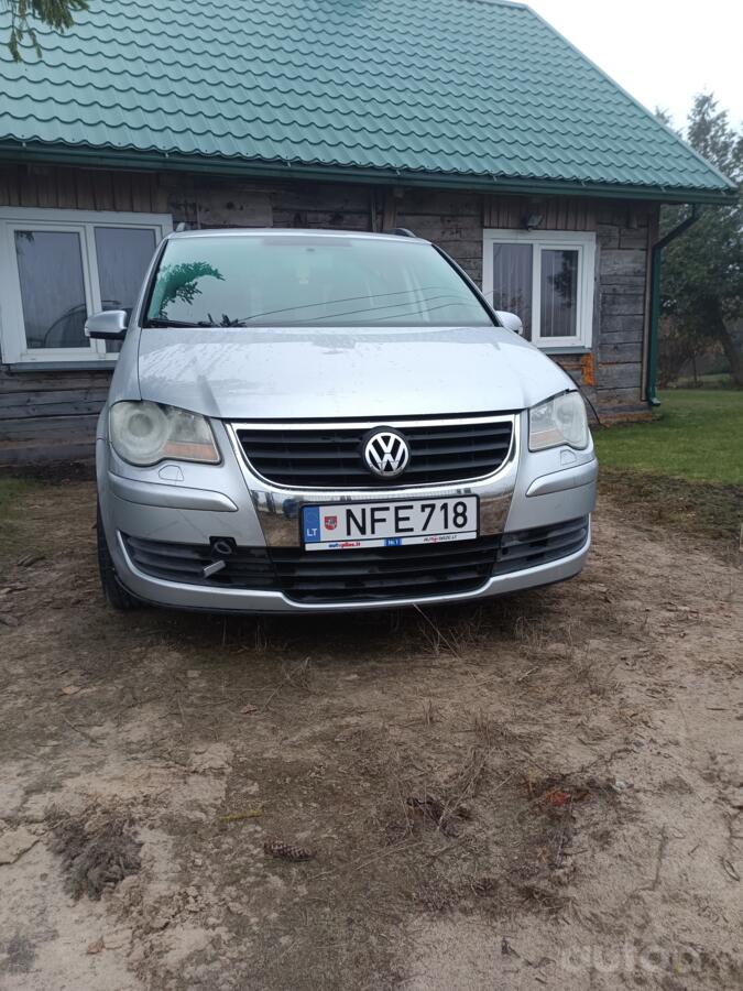 Volkswagen Touran 1 generation [restyling] Minivan 5-doors