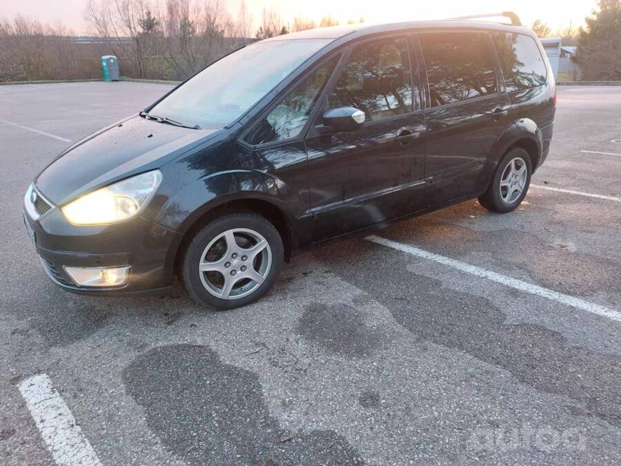 Ford Galaxy 2 generation Minivan