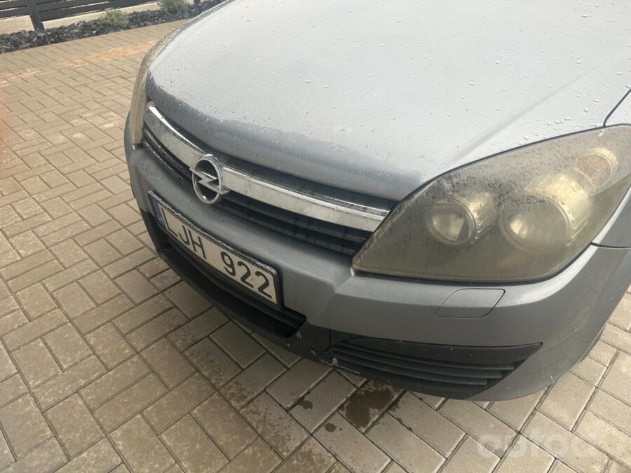 Opel Astra H Hatchback