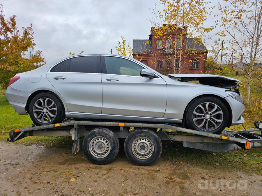 Mercedes-Benz C-Class W205/S205/C205 Sedan