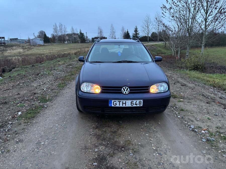 Volkswagen Golf 4 generation wagon