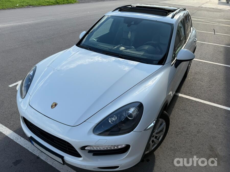 Porsche Cayenne 958 Crossover