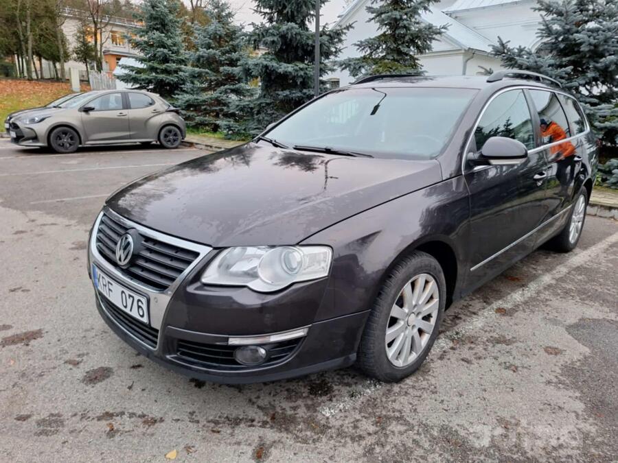 Volkswagen Passat B6 wagon 5-doors