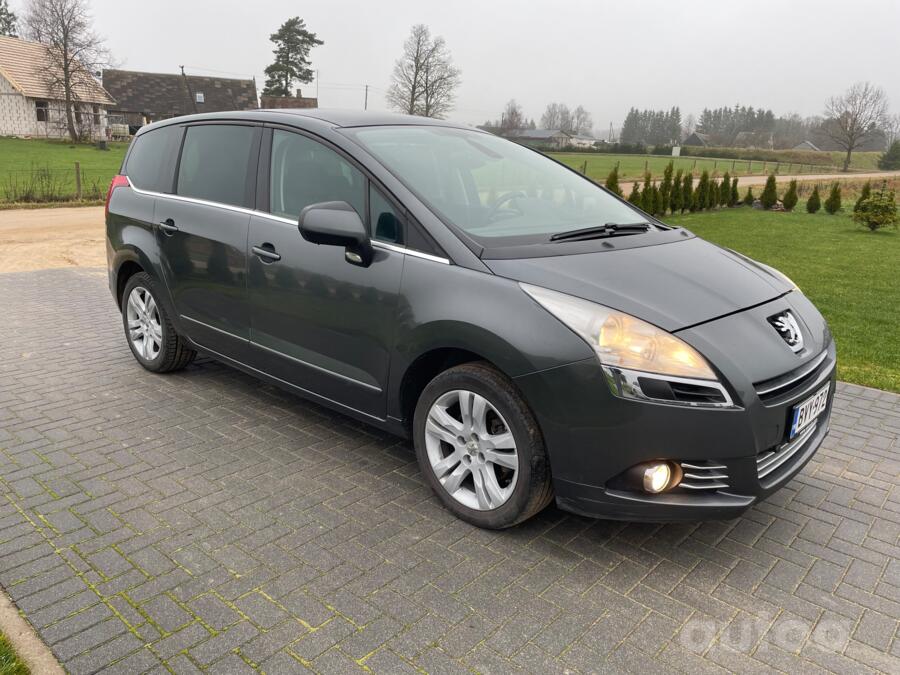 Peugeot 5008 1 generation Minivan