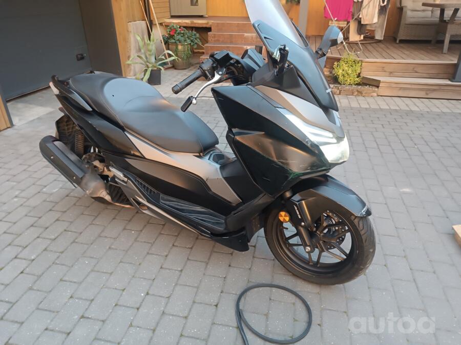 Honda Forza