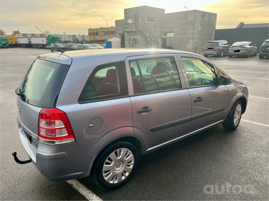 Opel Zafira B [restyling]