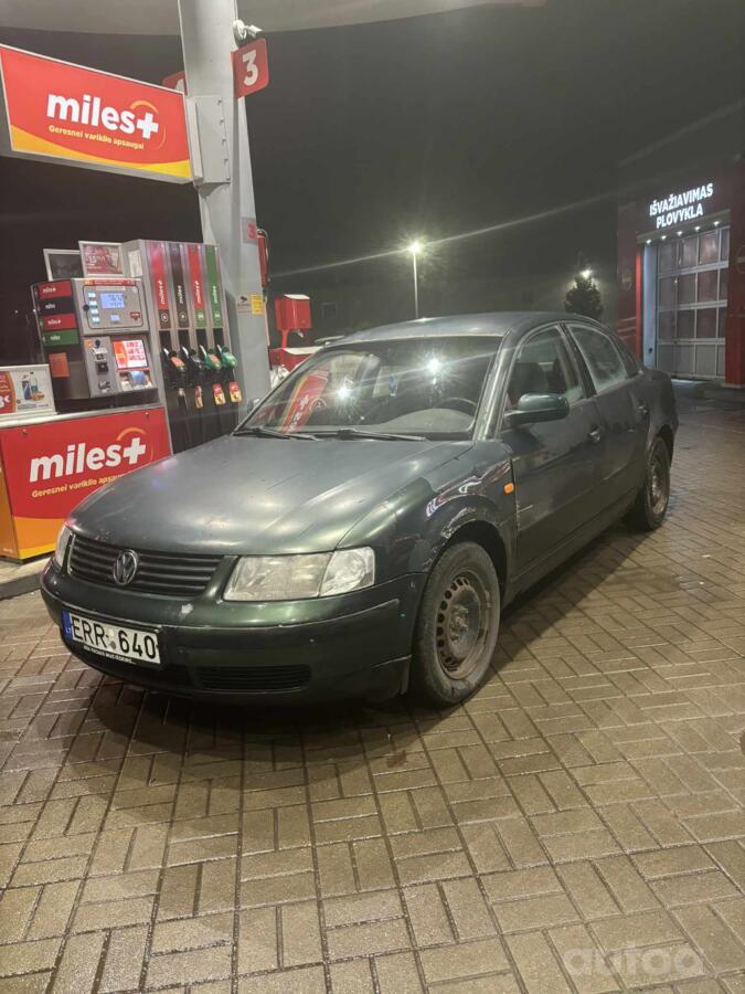 Volkswagen Passat B5 Sedan 4-doors