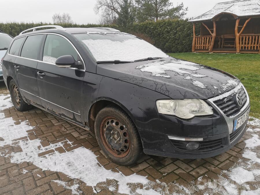 Volkswagen Passat B6 wagon 5-doors