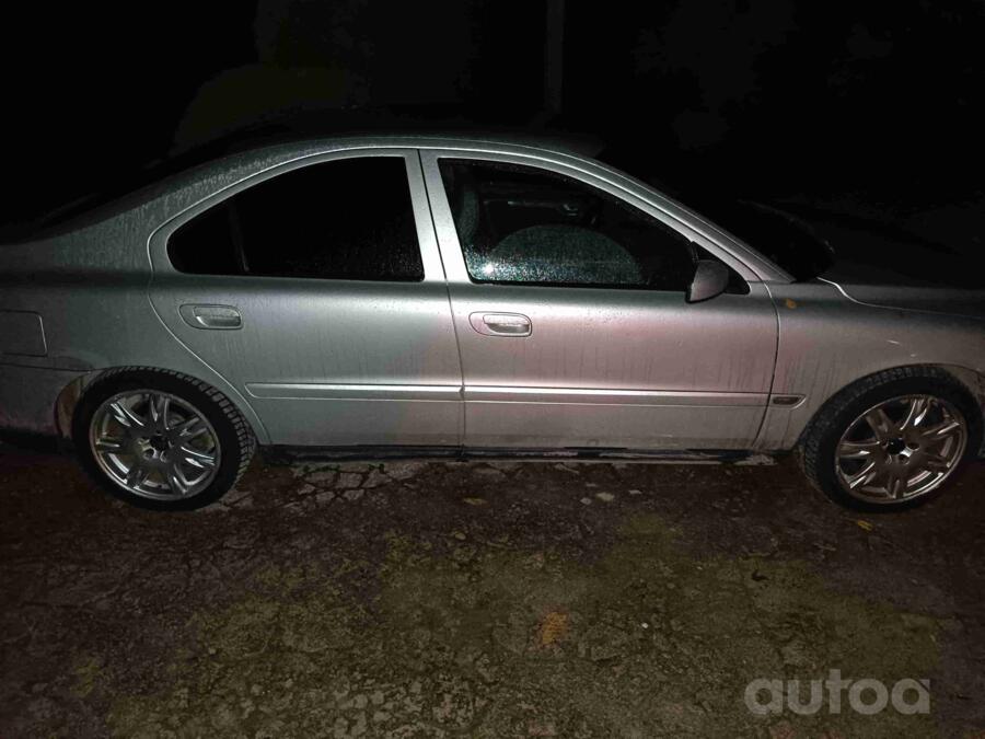Volvo S60