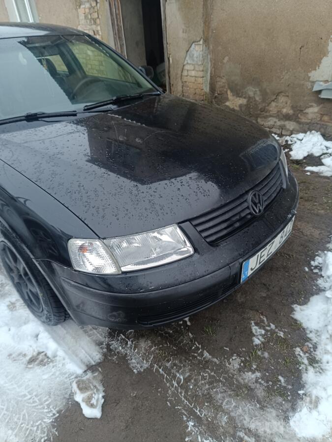 Volkswagen Passat B5 Sedan 4-doors