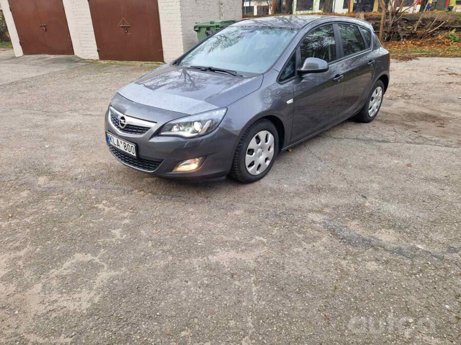 Opel Astra J Hatchback 5-doors