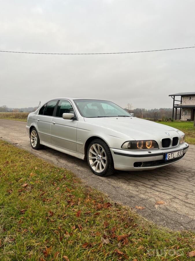 BMW 5 Series E39 Sedan 4-doors