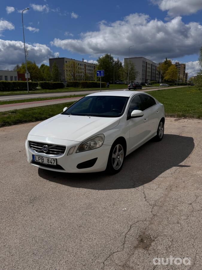 Volvo S60 2 generation Sedan