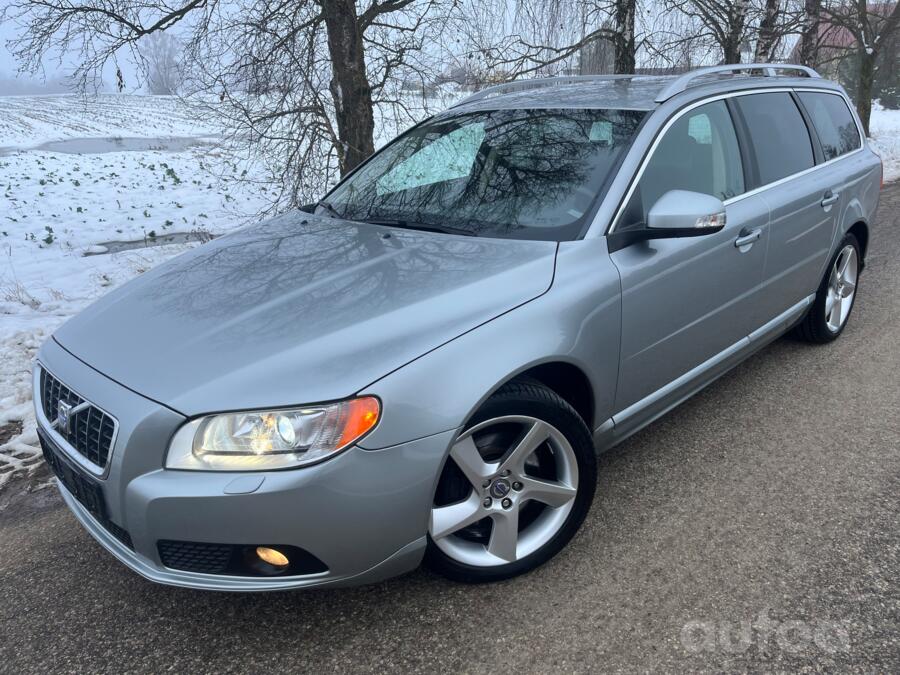 Volvo V70 3 generation wagon