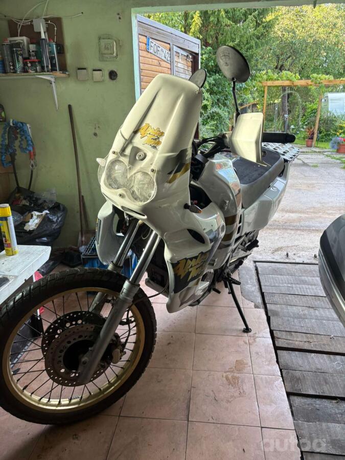 Honda XR