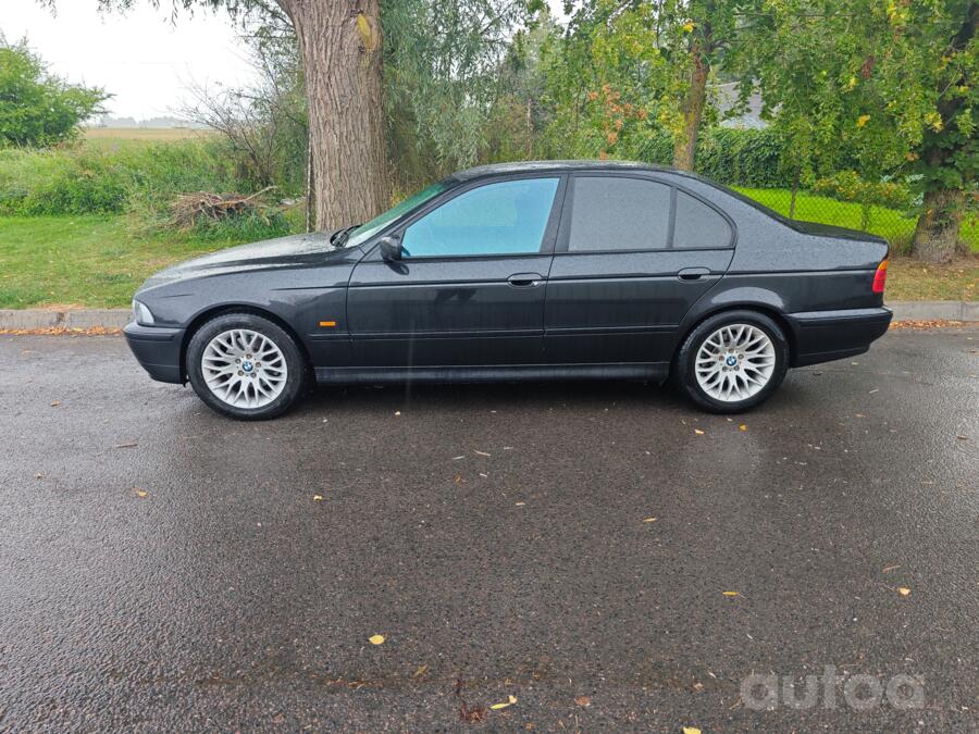BMW 5 Series E39 Sedan 4-doors