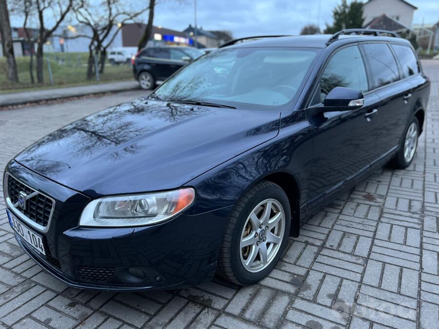 Volvo V70 3 generation wagon
