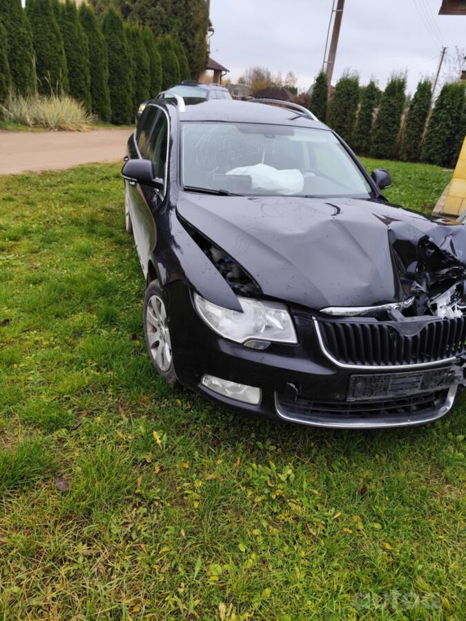 Skoda Superb 2 generation Combi wagon