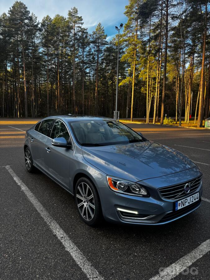 Volvo S60 2 generation [restyling] Sedan 4-doors