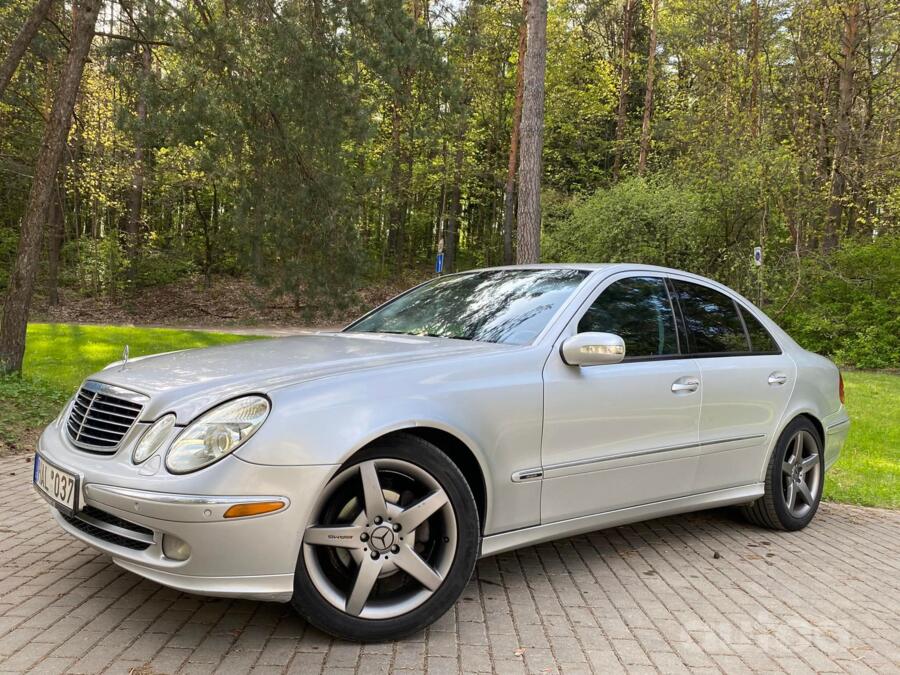 Mercedes-Benz E-Class W211 Sedan