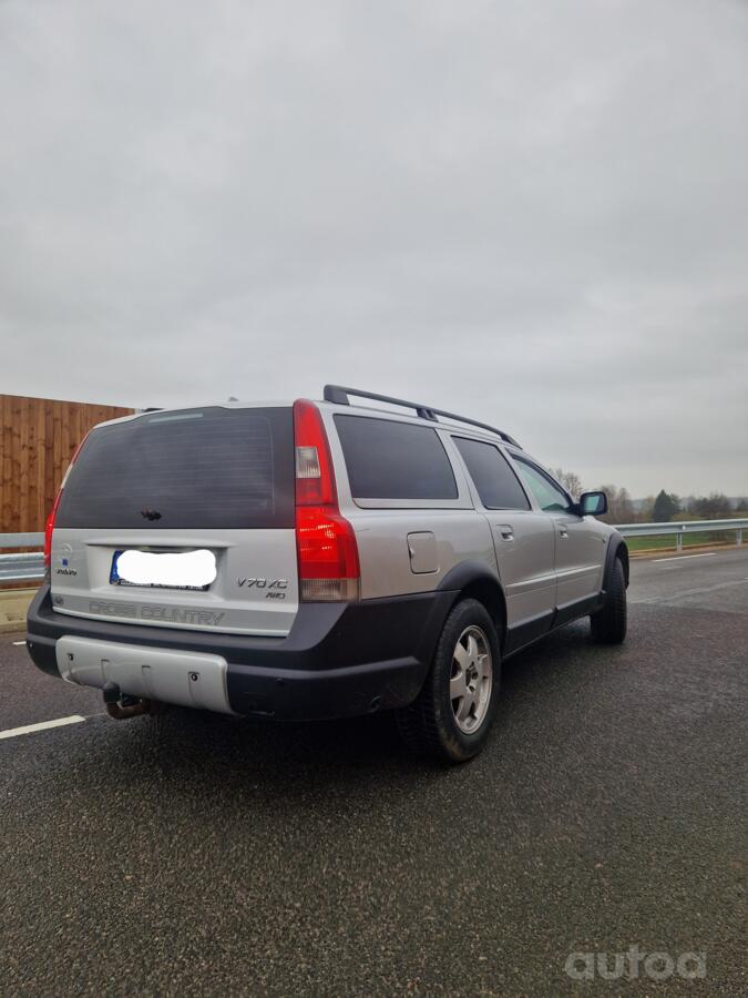 Volvo XC70 2 generation wagon