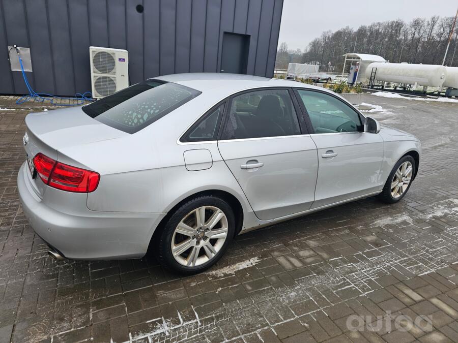Audi A4 B8/8K Sedan 4-doors