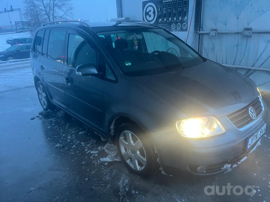 Volkswagen Touran 1 generation Minivan