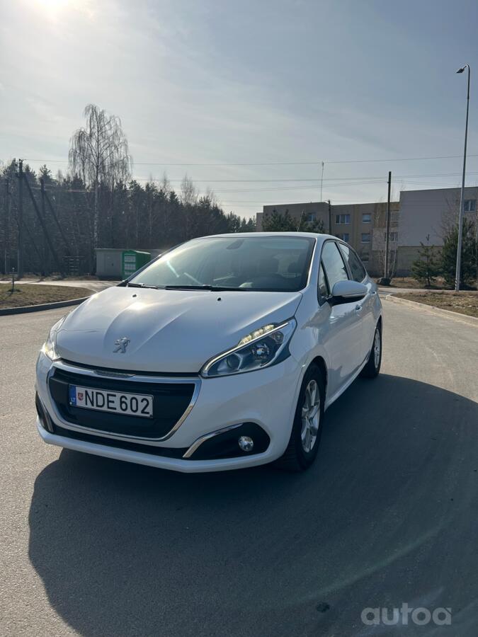 Peugeot 208 1 generation Hatchback 5-doors