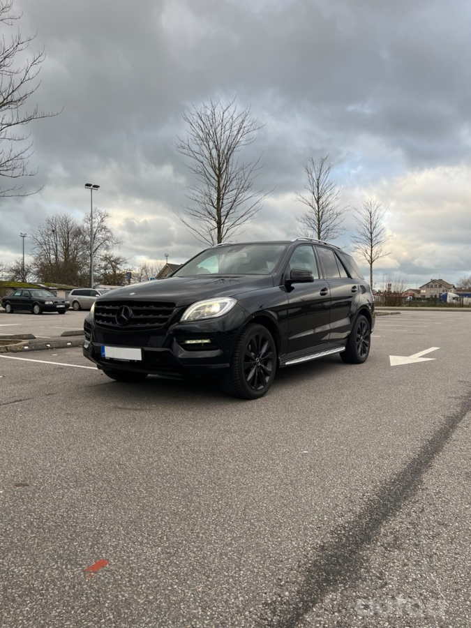Mercedes-Benz M-Class W166 Crossover 5-doors