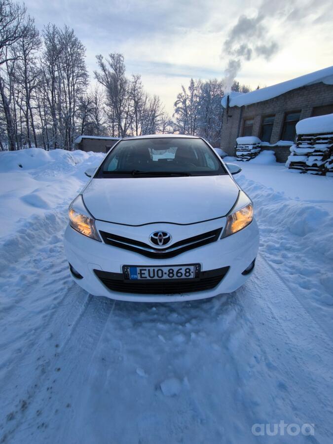 Toyota Yaris XP130 Hatchback 5-doors