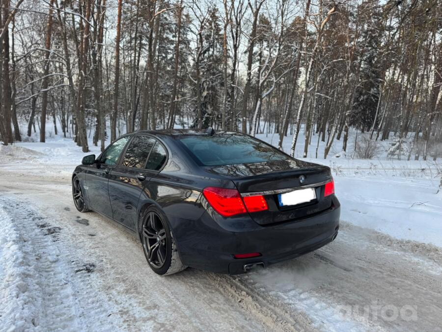 BMW 7 Series F01/F02 Sedan