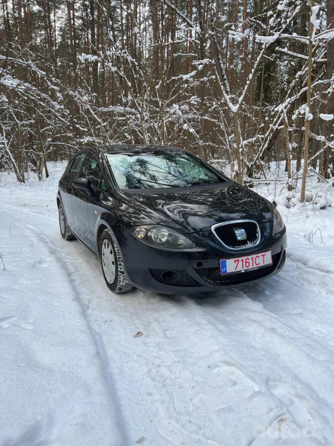 SEAT Leon 2 generation Hatchback 5-doors