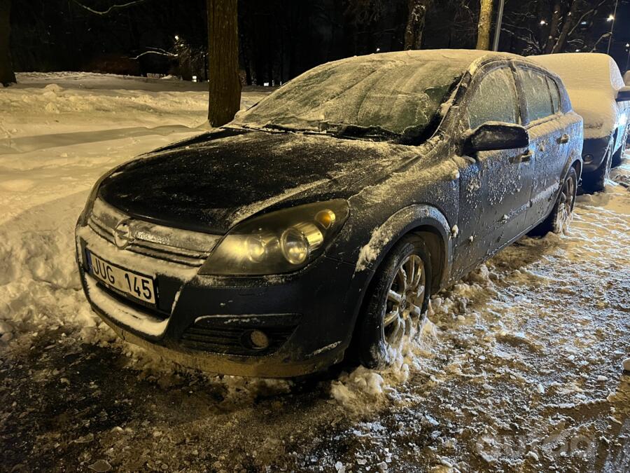Opel Astra H Hatchback